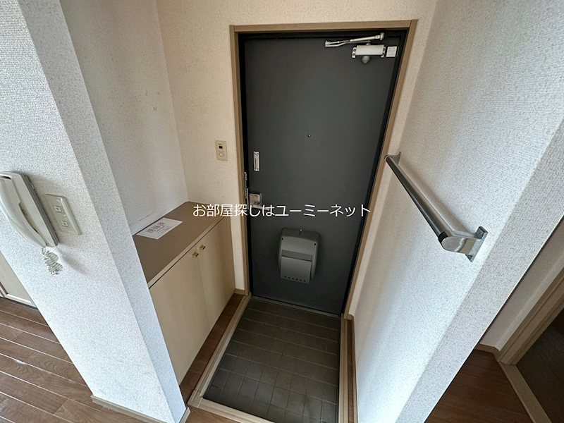 ウィンディア上原 玄関