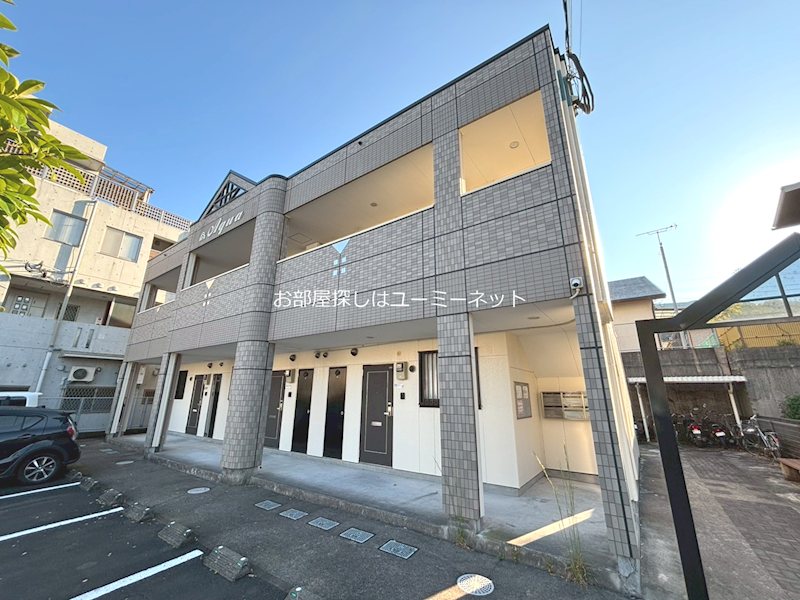 アクア 外観