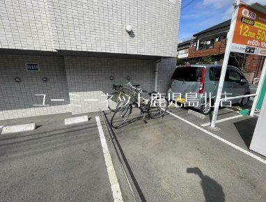 グランヴェルデ上荒田 駐車場