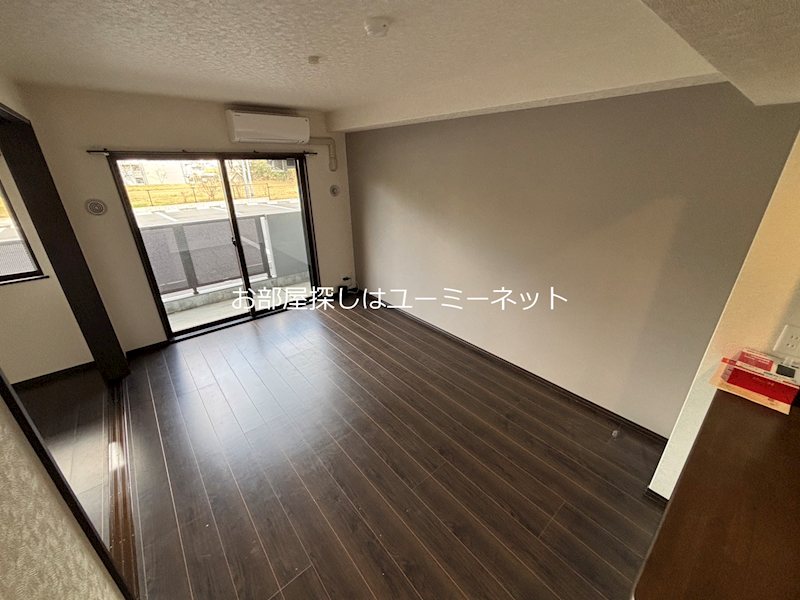 クレスト伊集院 リビング