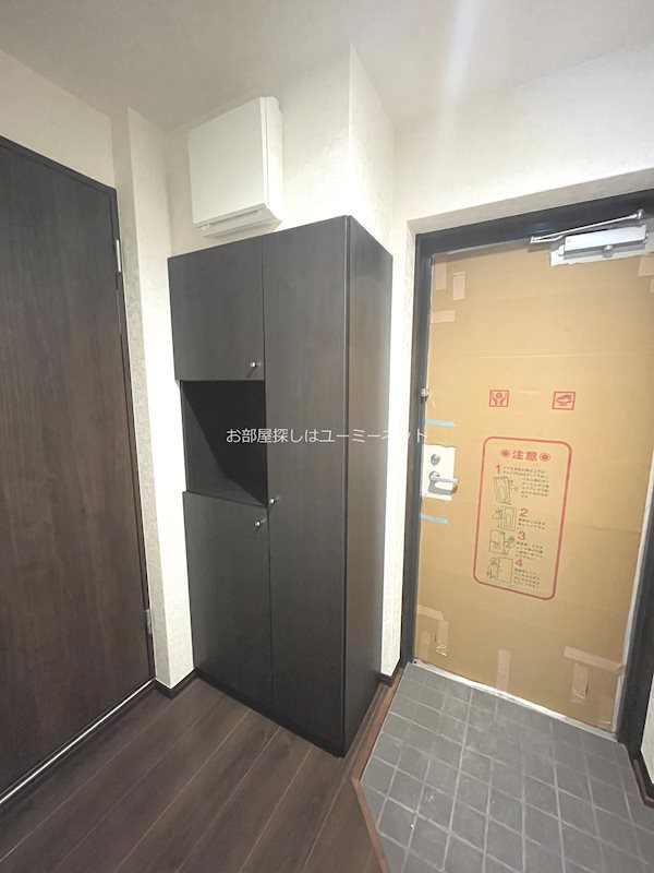 クレスト伊集院 玄関