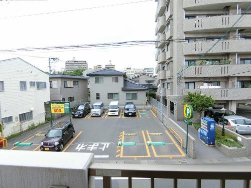 アーネスト下荒田  その他