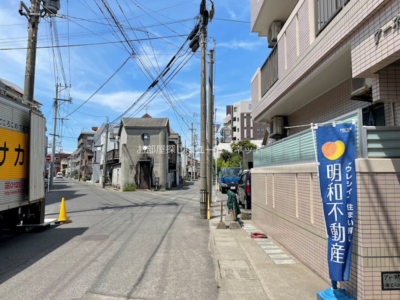 アーネスト下荒田  その他
