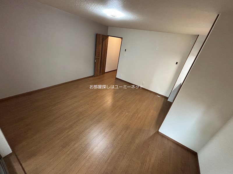 アベニール荒田 リビング