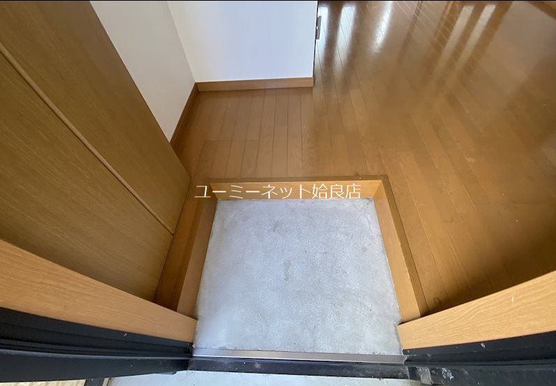 グランドメゾンあいら　B棟 玄関