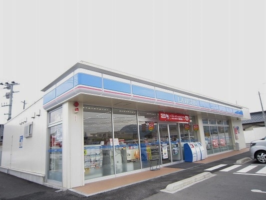 グランドメゾンあいら　B棟 コンビニ