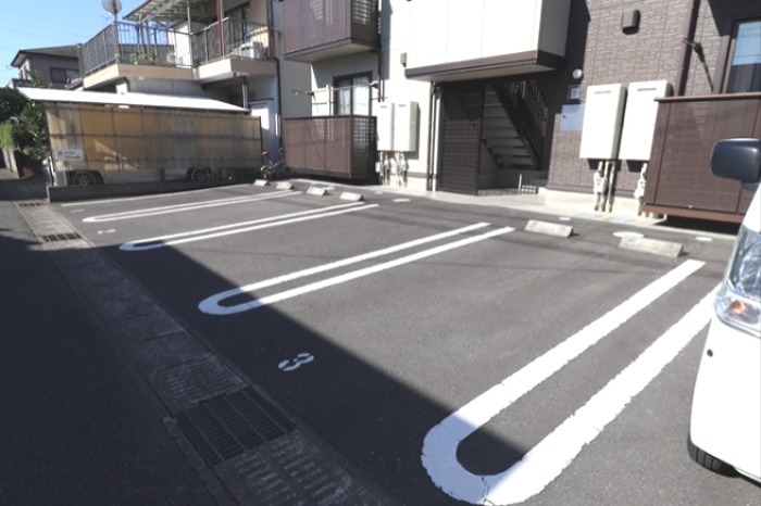 エスポワール花 駐車場