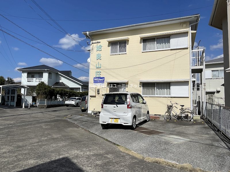鹿児島県姶良市西餅田 駐車場