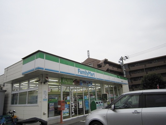 鹿児島県姶良市西餅田 コンビニ