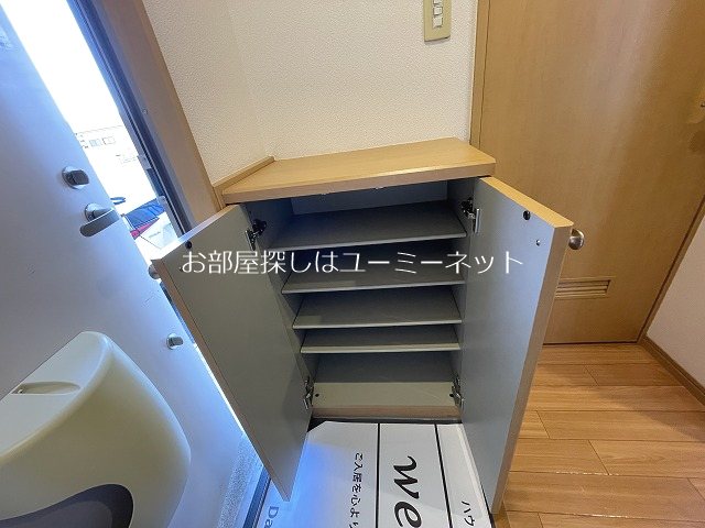 ヴィヴレイースト 収納