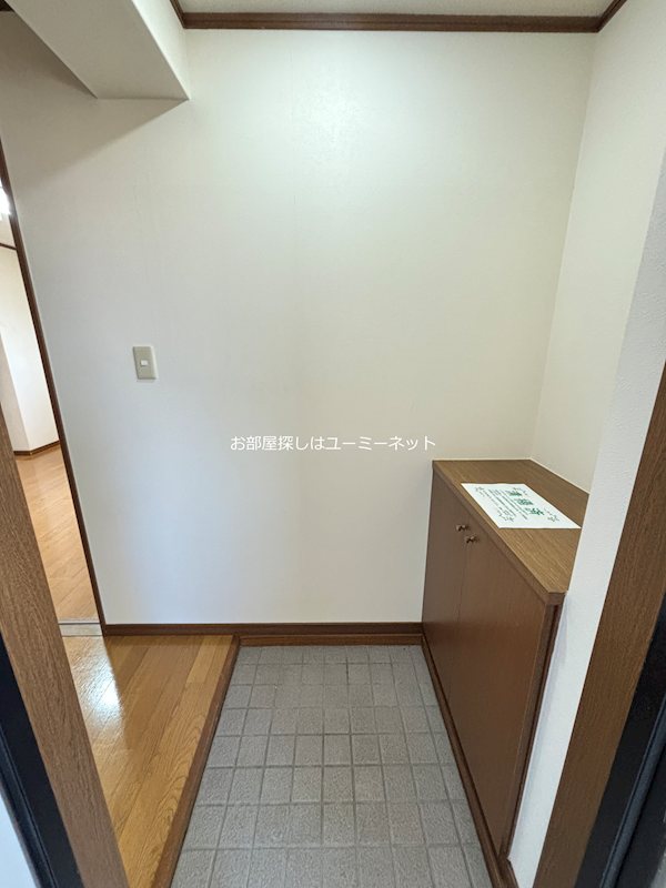 エクシード吉村 玄関