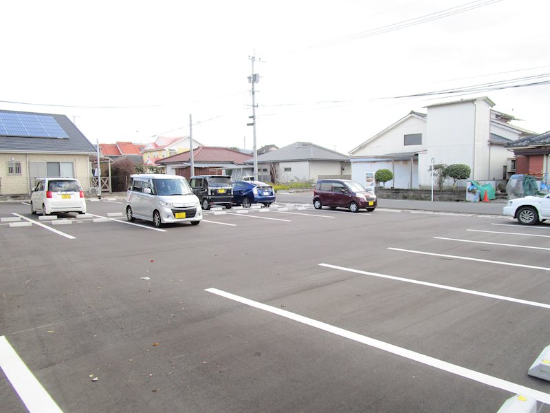 CORPOROUSみやこ 駐車場
