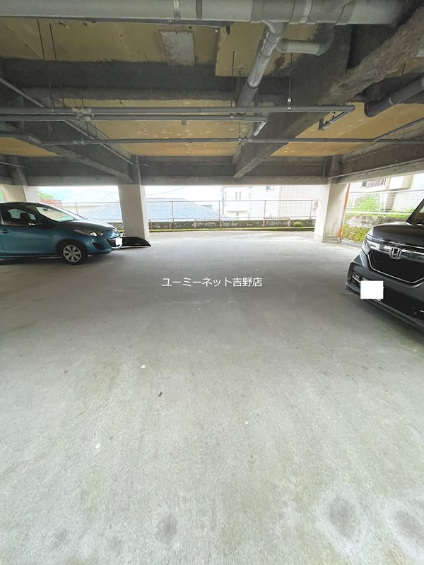 常安ハウス 駐車場