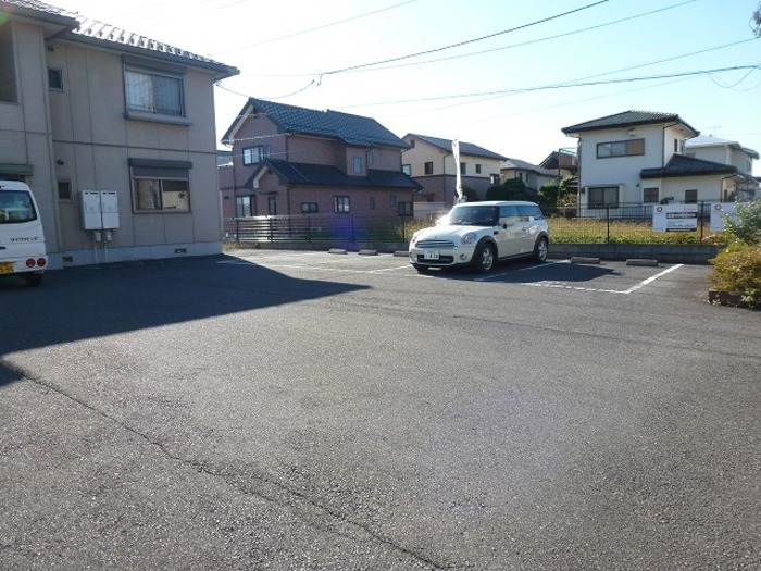 ディアコート 駐車場