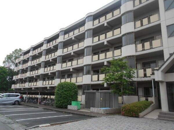 ルミエール薬師寺 外観