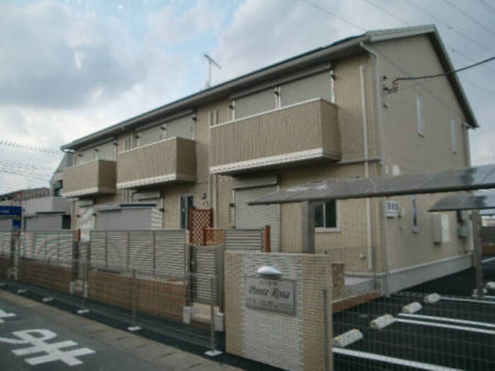 ポンテ ローザ 外観