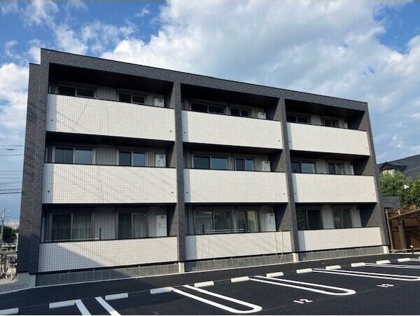 オデスビエント医大前 外観