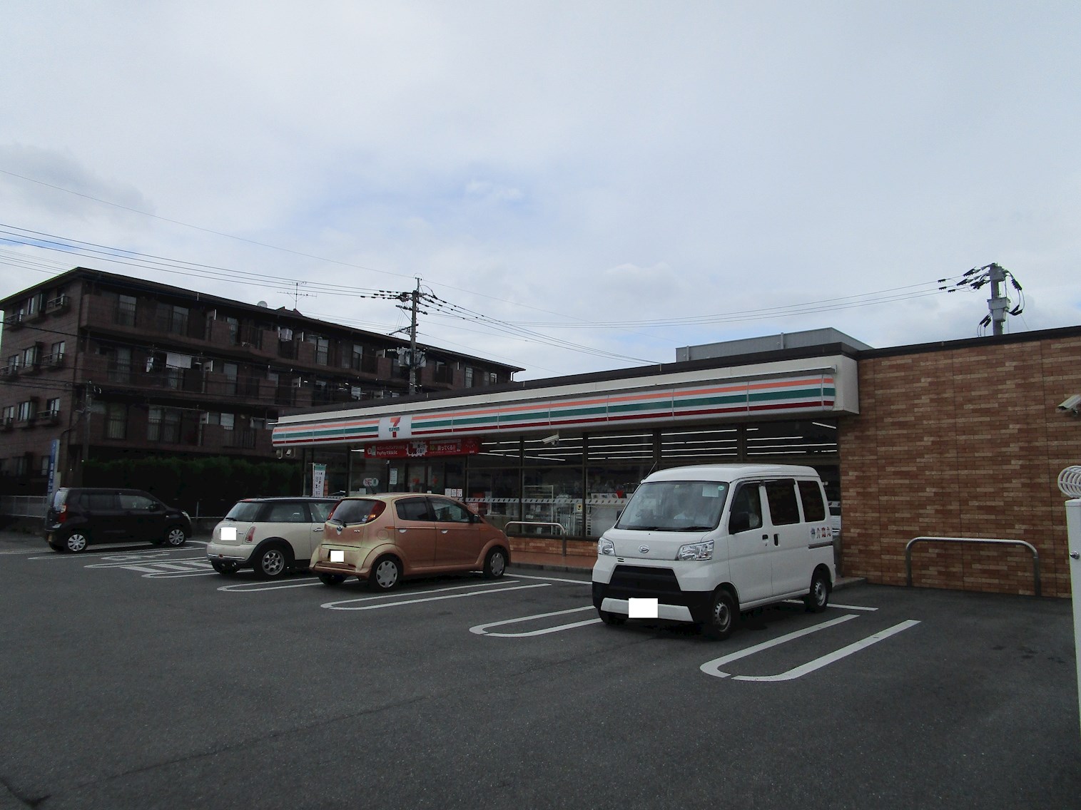 グランディールⅢ（八王寺） コンビニ