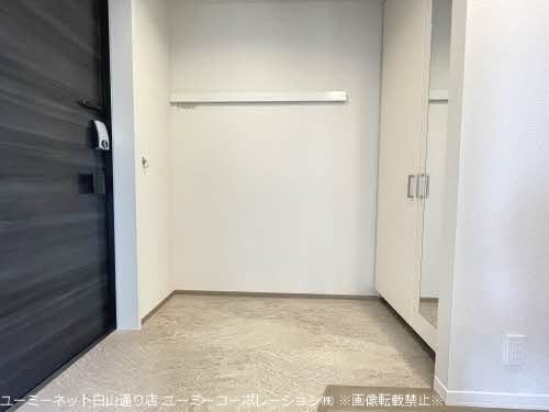 サンクフルール 玄関