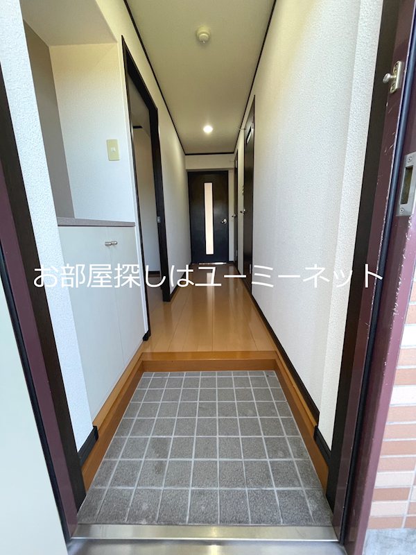 グランヒルズ永利 玄関