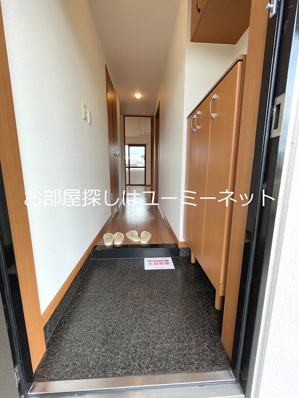 リバーブリーズ・天辰 玄関