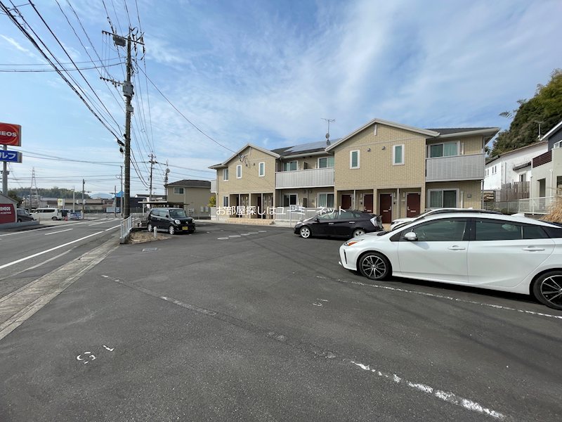 ウエスタンヒルズ　A棟 駐車場