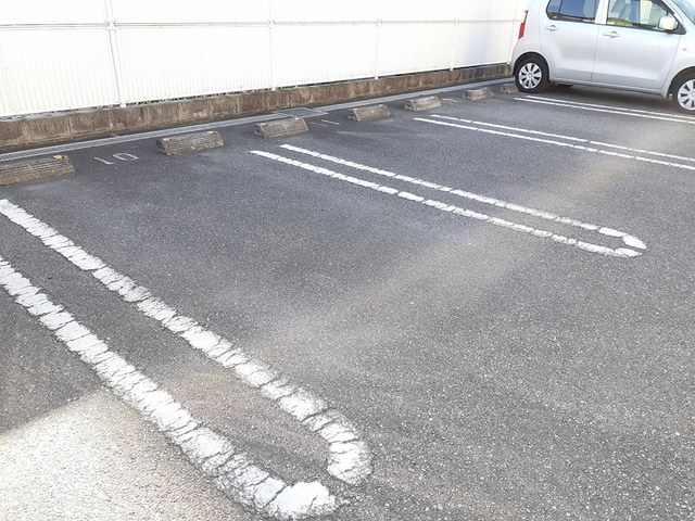 セントラル・ヴィラ・Ｍ＆Ｋ 駐車場