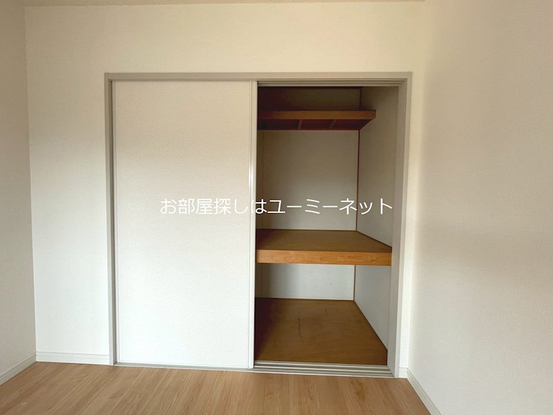 スターハイツ　Ｂ棟　 収納