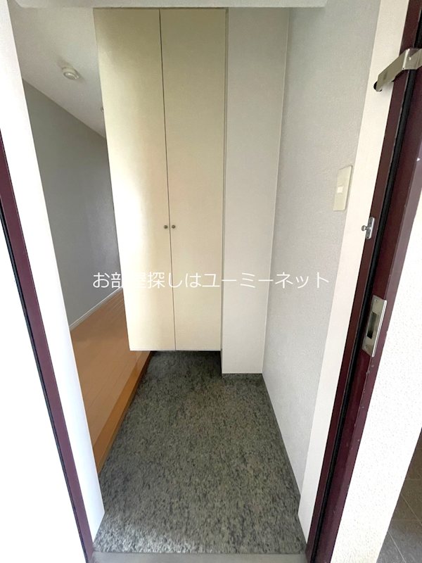 ネオアクシス中央町 玄関