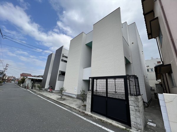フォンターナ島崎 エントランス