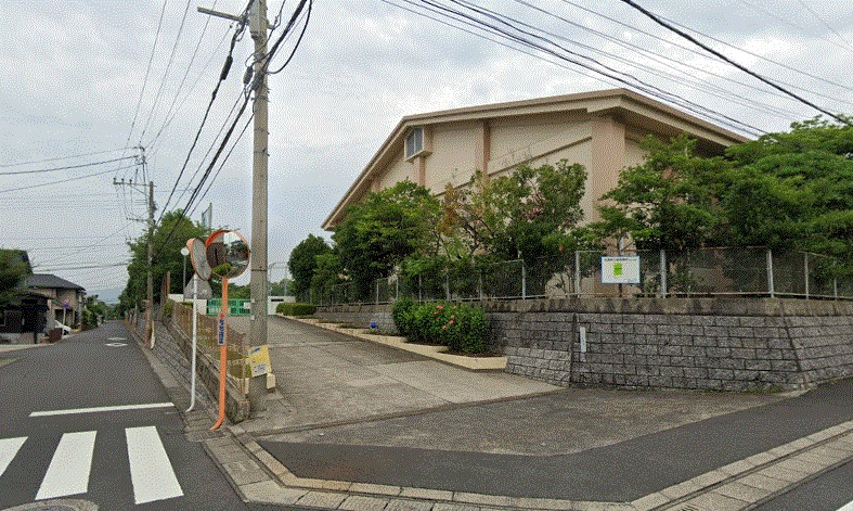 グランドゥール桜ヶ丘 中学校