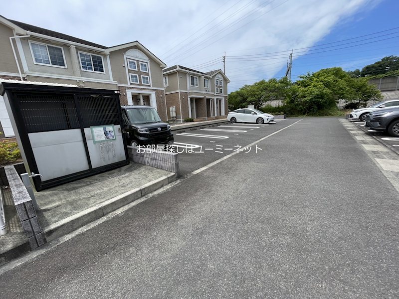 アビタシオンＡ 駐車場