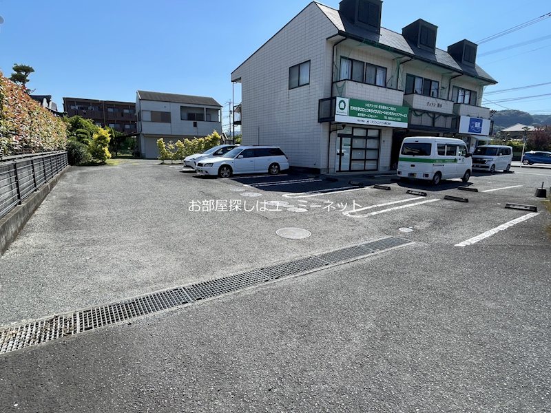 ジュラン清水 駐車場