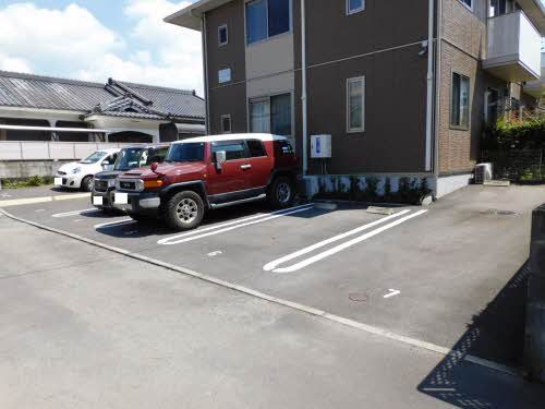 シャーメゾンＫＥＩ 駐車場