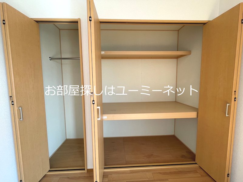 リースランドウェストヴィラ　Ｂ棟 収納