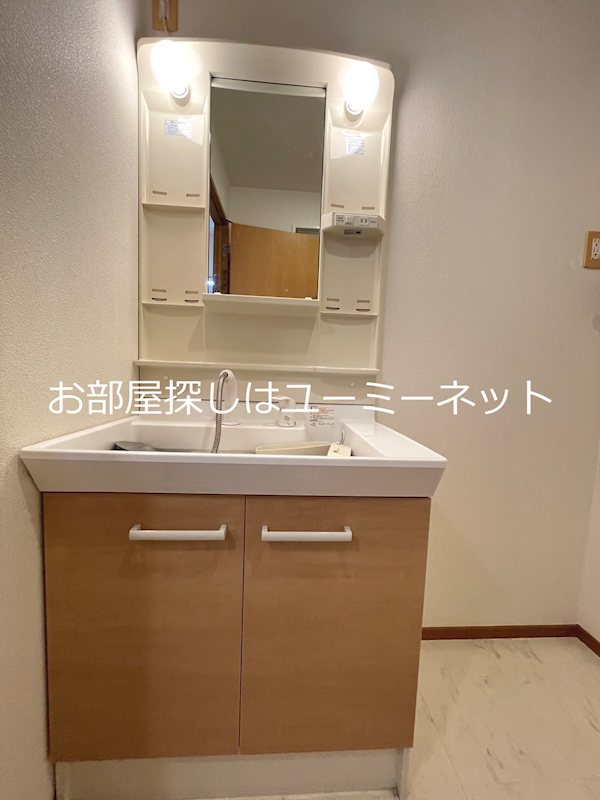 リースランドウェストヴィラ　Ｂ棟 洗面所