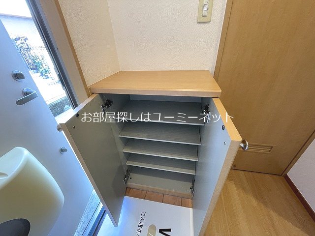 リースランドSHIN C棟 収納