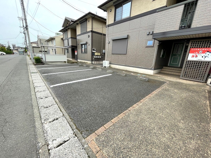 ウィルモアガーデン　Ｅ 駐車場