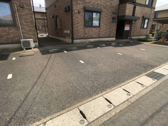 ウィルモアガーデン　Ｅ 駐車場