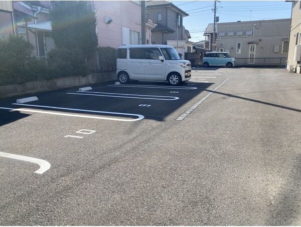 カトレアハイツA 駐車場