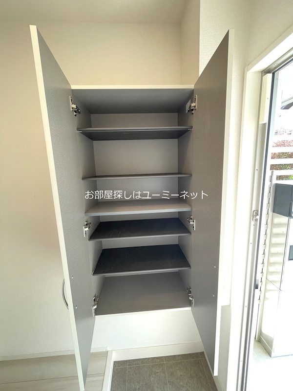 フェリーチェ中郷 収納