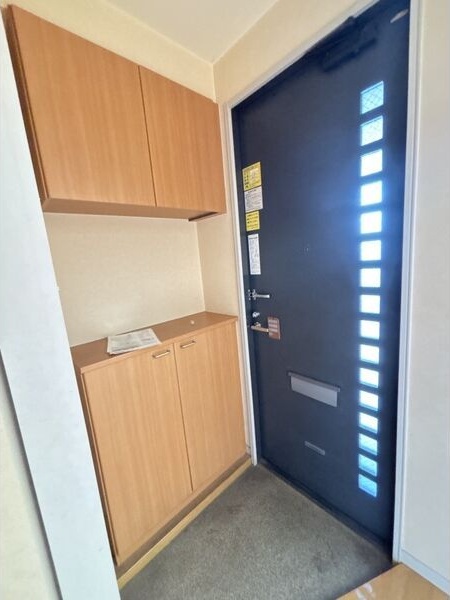 橋本住宅　C棟  玄関