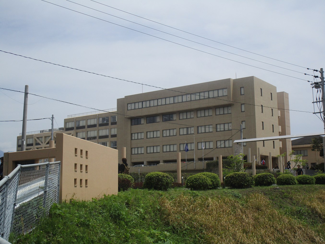エアリアル坂之上 大学・短大