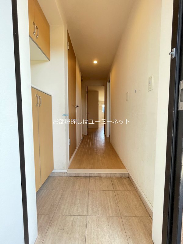 A・グランドパレス 玄関