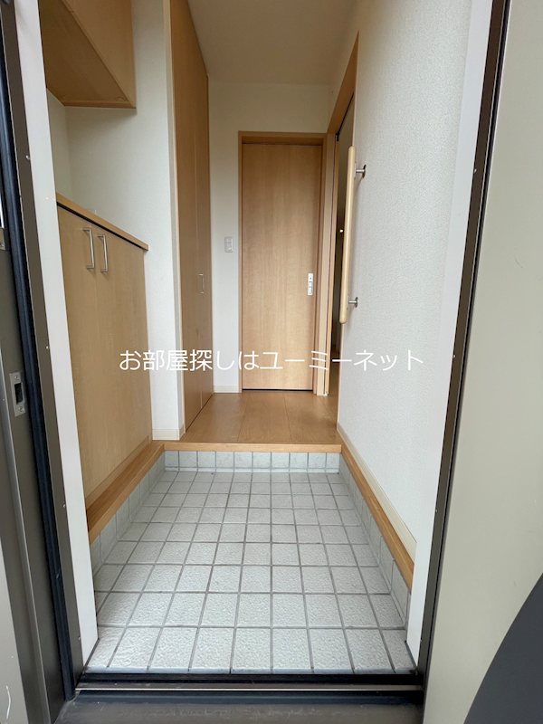 サンロードⅢ　Ａ棟 玄関