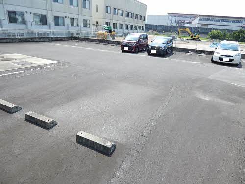 サンロードⅡ 駐車場