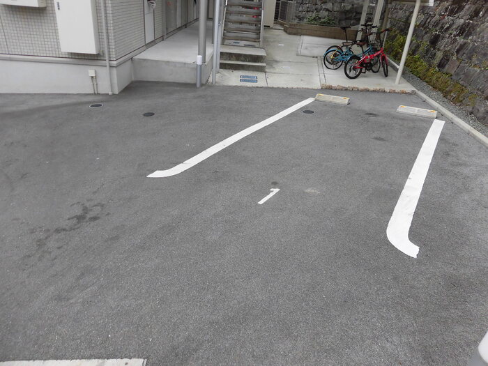 スペリオーレ・D307熊本駅 駐車場