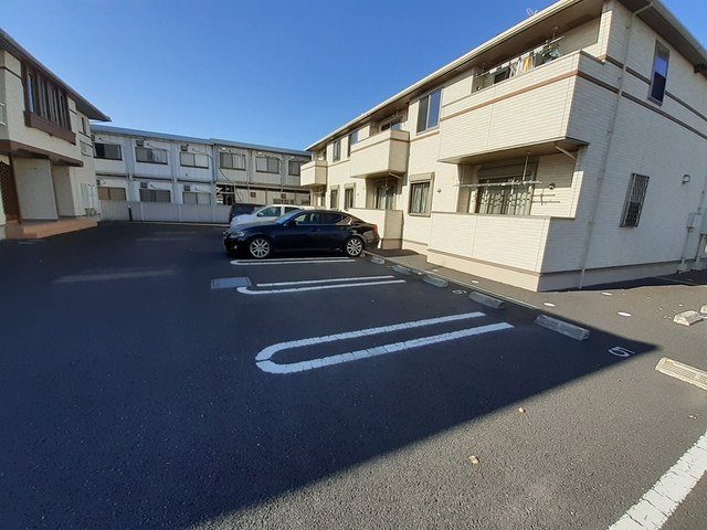 キャナル　ガーデン 駐車場