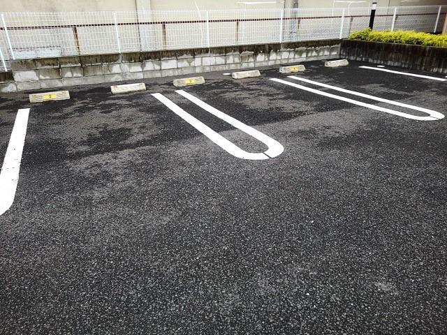 ラ・ポルト　ｌａ　Ｐｏｒｔｅ 駐車場