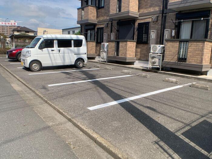 ハイツボナール　Ⅵ 駐車場